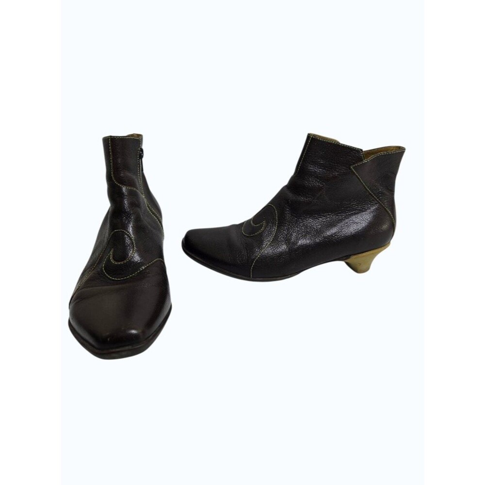 Think! Boots 40 9 Brown Leather Lime Green Low Heel Ankle Booties Y2K 90s Boho